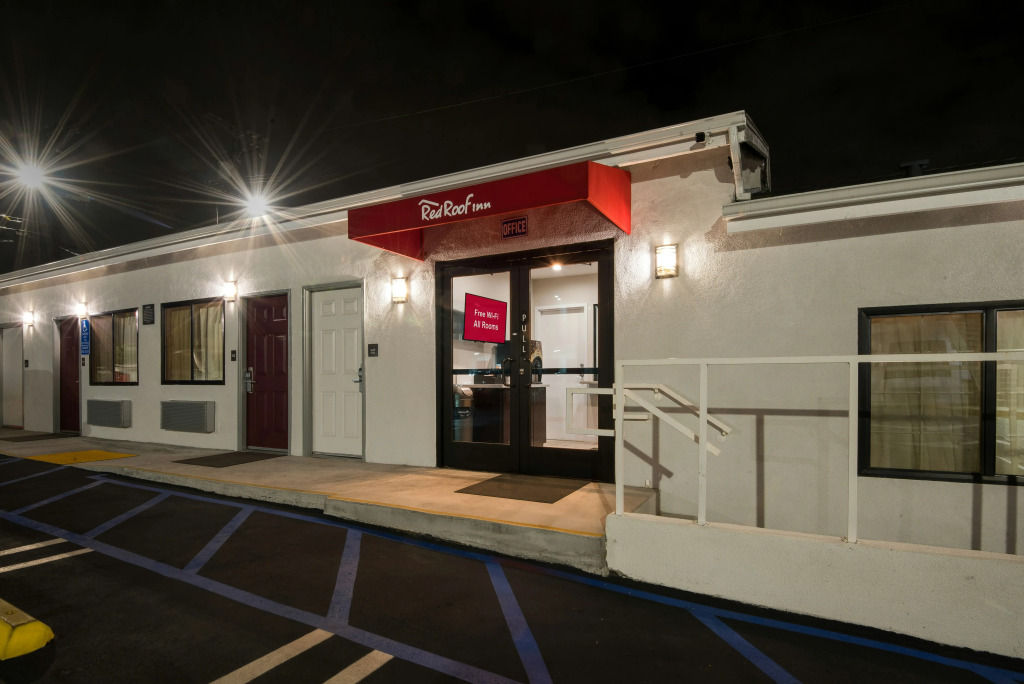 Red Roof Inn Los Angeles - Wilmington, CA