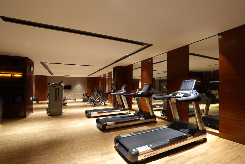HUALUXE Hotels & Resorts Yangjiang City Center by IHG