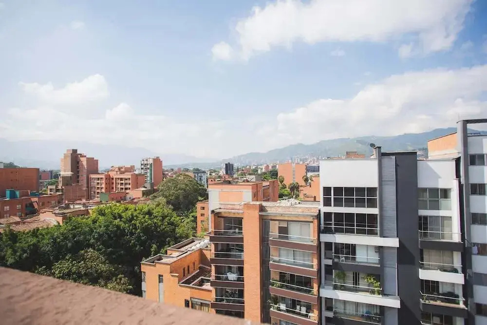 Cozy Studio w/ Balcony in Laureles Medellín