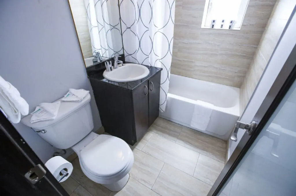 Lincoln Arms Suites