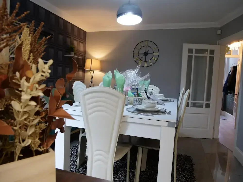 Stunning 5-bed House in Liverpool! Great Location!