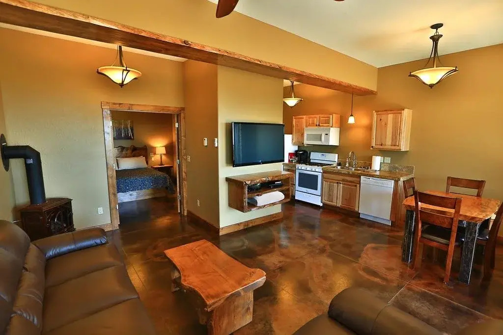 Baycrest Lodge