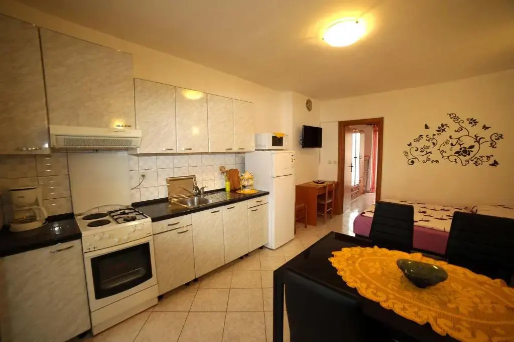 Apartment Zeljko 63