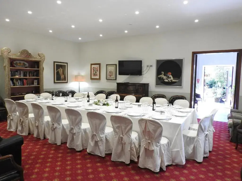 Hotel Moderno