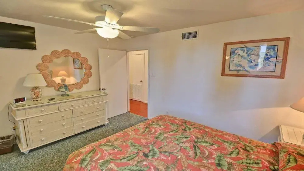 116 Las Brisas Bayfront Condos 1 Bedroom Condo by RedAwning