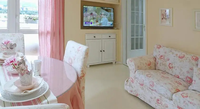 Apartment Rosa Gallica