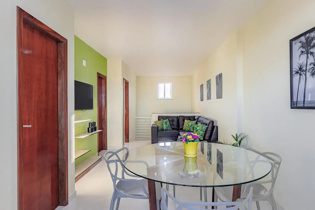 SAN GIACOMO RESIDENCE I Apartamentos e coberturas dúplex para até 10 pessoas TEMPORADA amigos, famílias e empresas IMÓVEIS climatizados, COZINHA COMPLETA, smart tv e 100MB, COND tranquilo, CHURRASQUEIRA, playground, GARAGEM, próx PRAIA e PARQUE AQUÁTICO