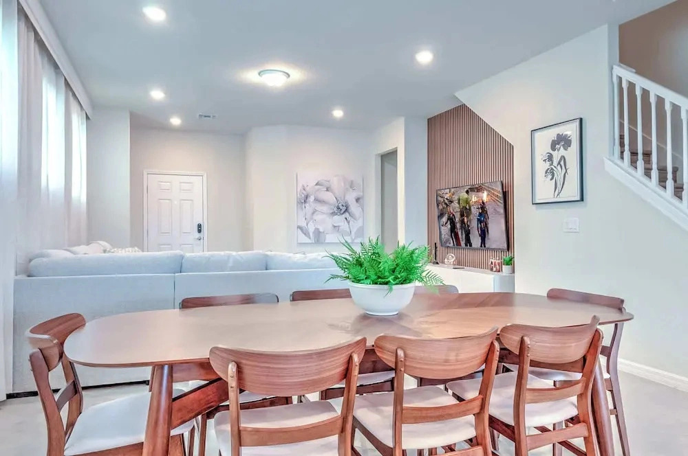 Luxury Family Home w/ Private Pool & Game Room