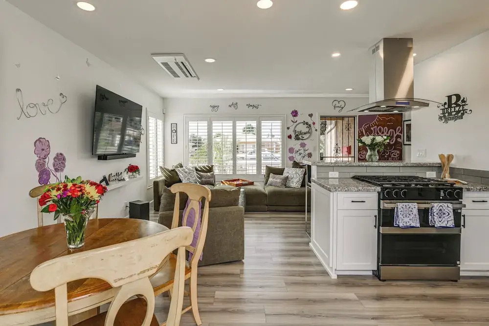 'breeze by the Marina' Chula Vista Getaway!