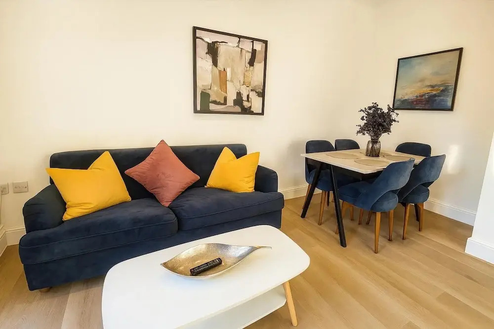 Louisville Flat 3 in Newmarket