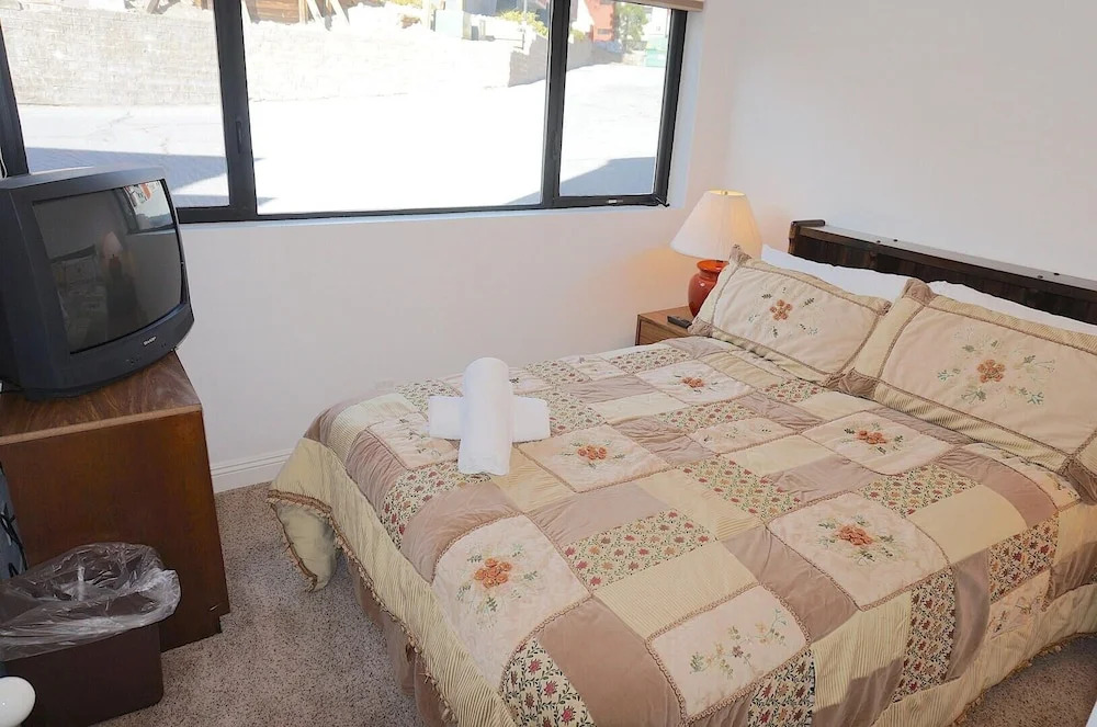 521 2 Bedroom Home