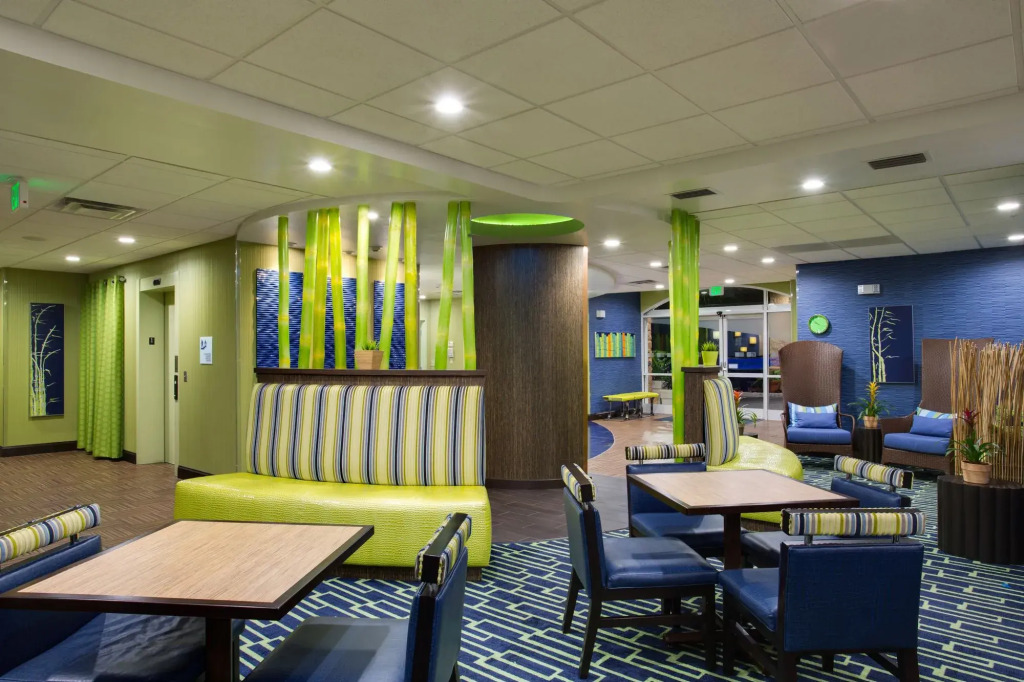 Holiday Inn Express & Suites Plant City by IHG
