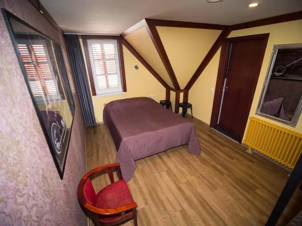 Aleksandri Guesthouse