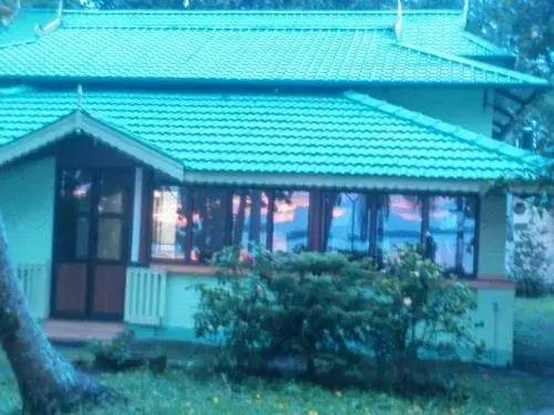 West Wind Homez - Home Stay