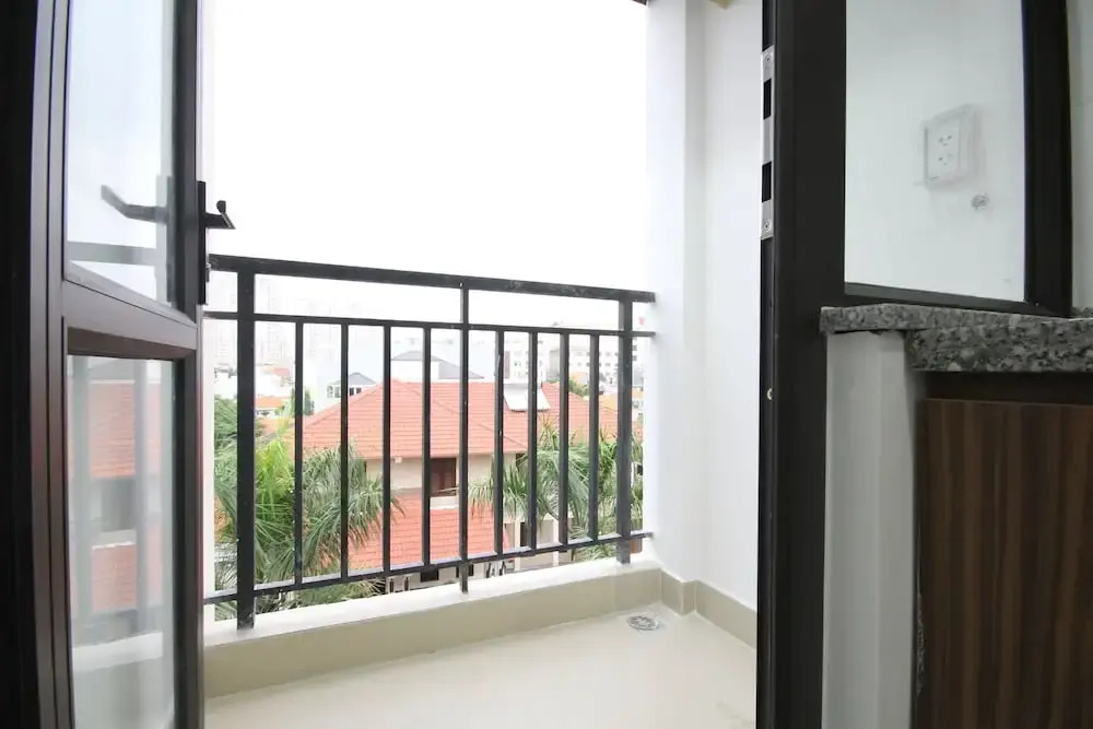 Smiley Apartment 11A