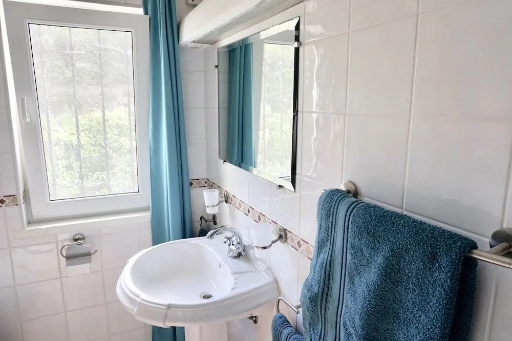 The White House - Boutique Villa