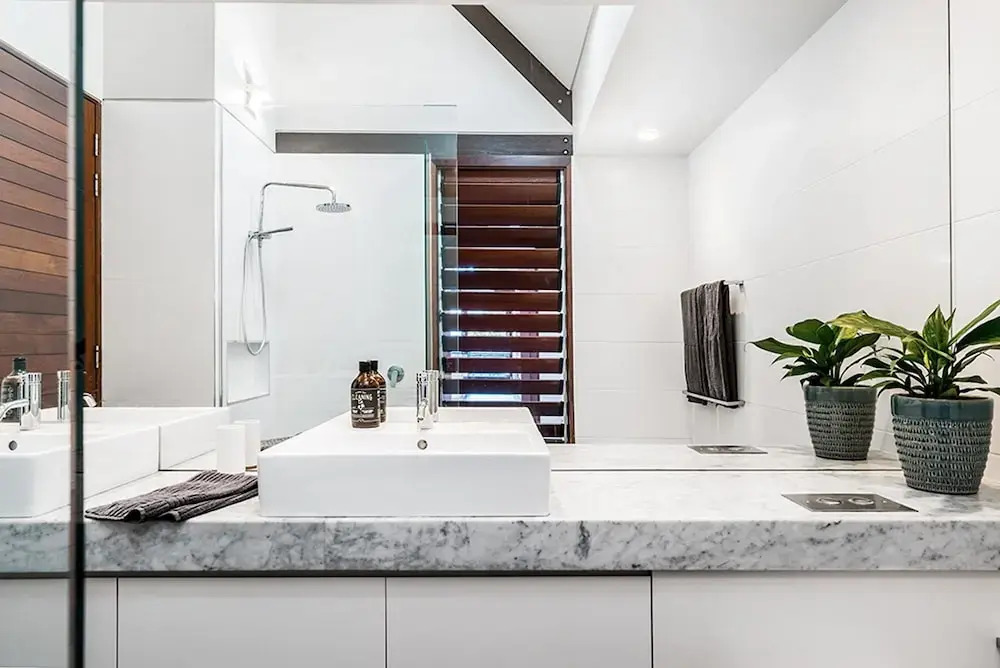 Your Luxury Escape - On The Bay 2