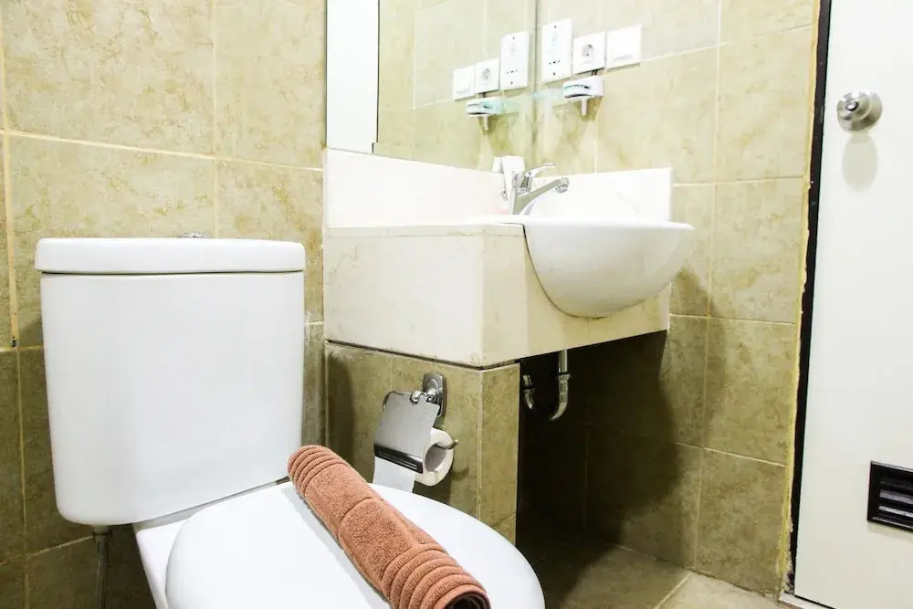 Best Location 2Br Great Western Apartment By Travelio