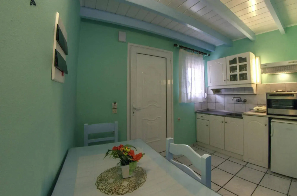 Villa Eleni Holidays Resort - with Pool near the Beach