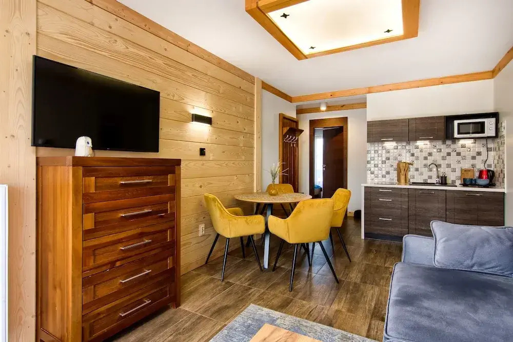 Willa Królewska - Wellness SPA - widokowe Pokoje i Apartamenty