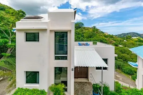 Gorgeous Ocean View Private home, 4 bedrooms with en suite, private plunge pool