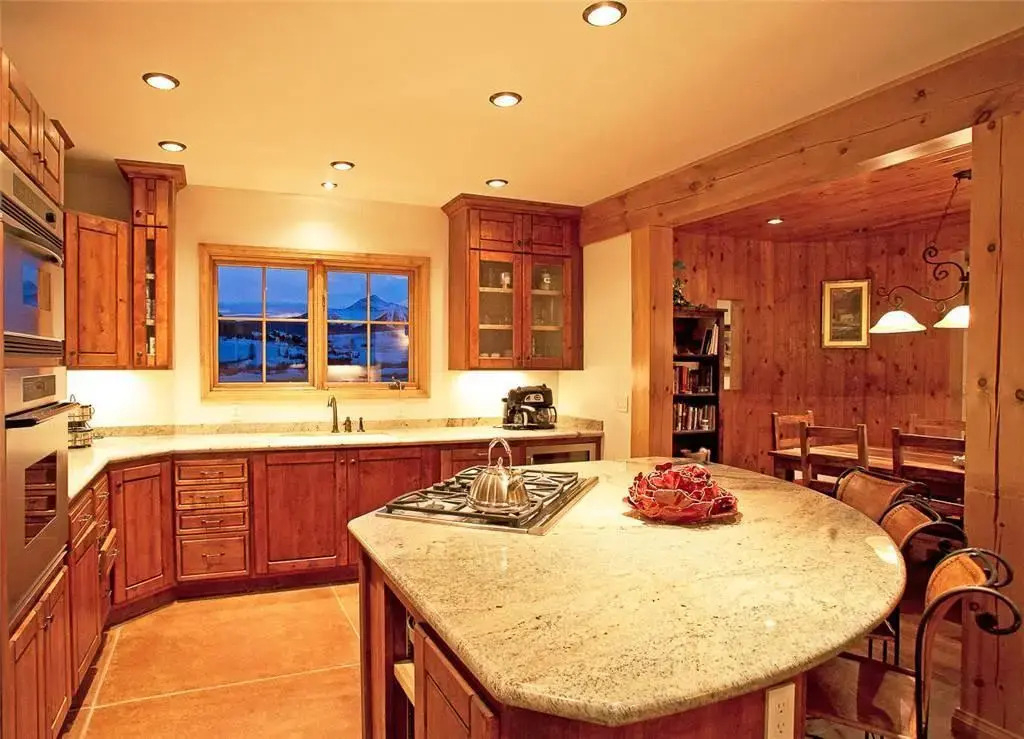 Vista House - 4 Bedroom Home + Private Hot Tub - LLH 57139