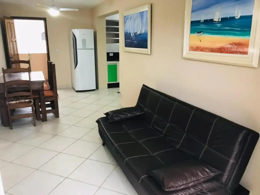 Lindo apê 1 min a pé da areia da Praia Grande-O mais perto! com Varanda