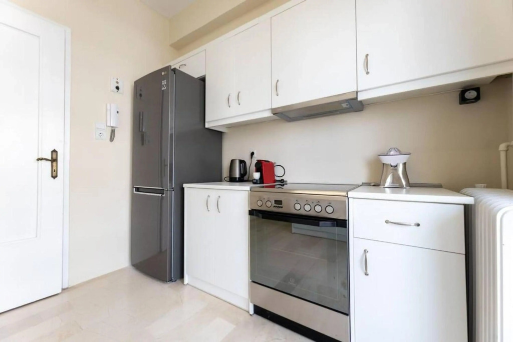 Amfitritis top floor apartment at Palaio Faliro