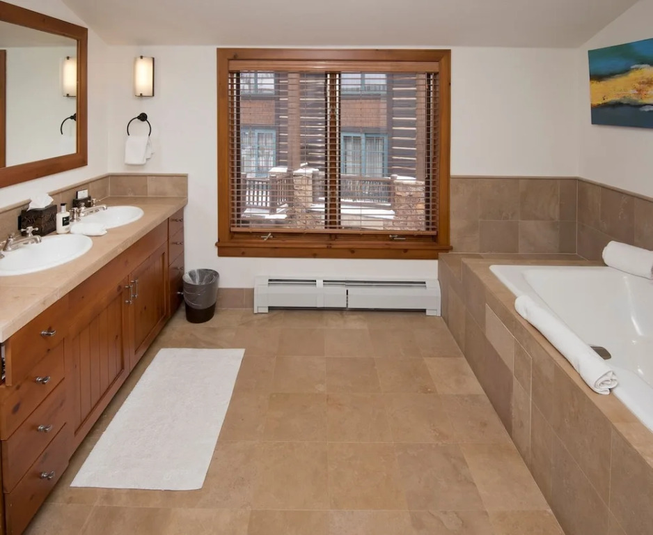 Lavish 3br 3.5ba Bachelor Gulch  Steps To Lifts 3 Bedroom Condo by RedAwning
