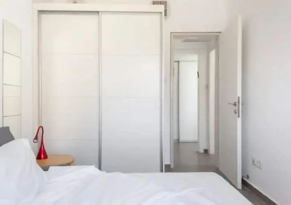 Amazing Sea View 3 BR APT Iconic Tower