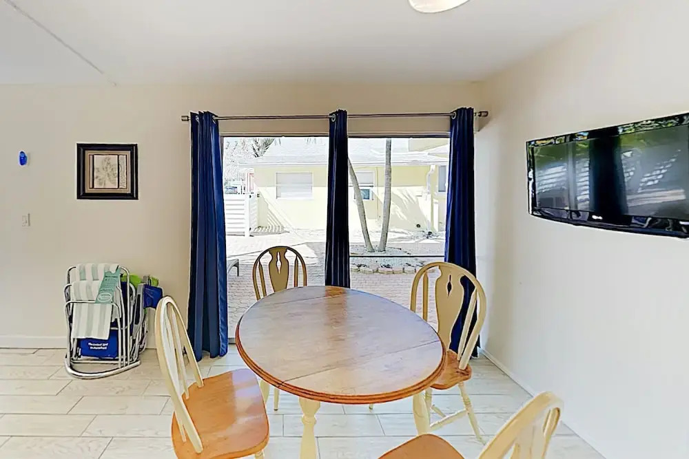 New Listing! Tropical Getaway - Steps To Sand 1 Bedroom Apts
