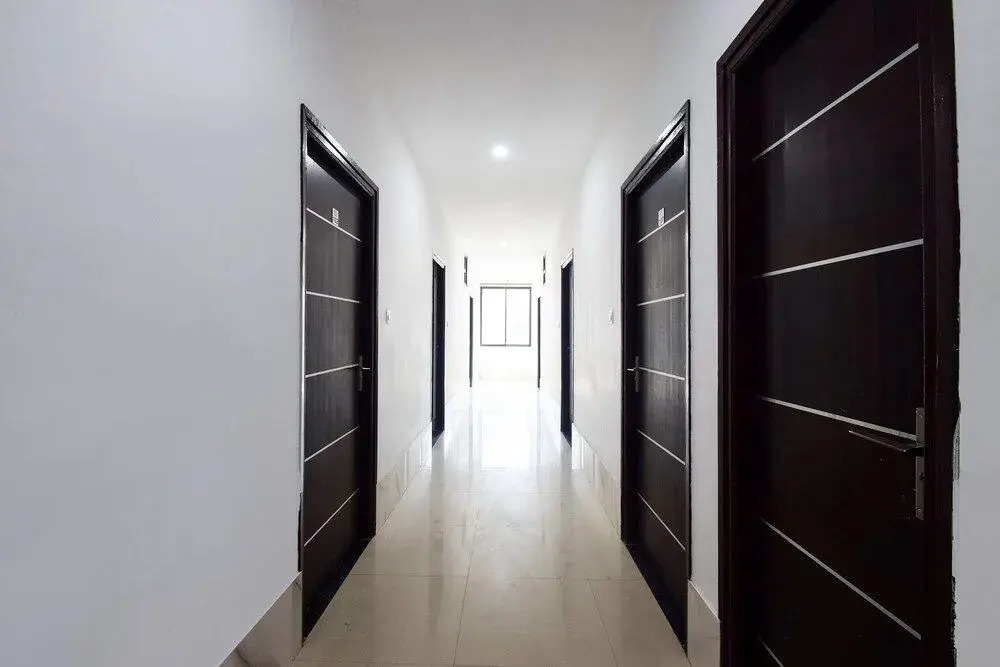 OYO 28143 Hotel Abhinam
