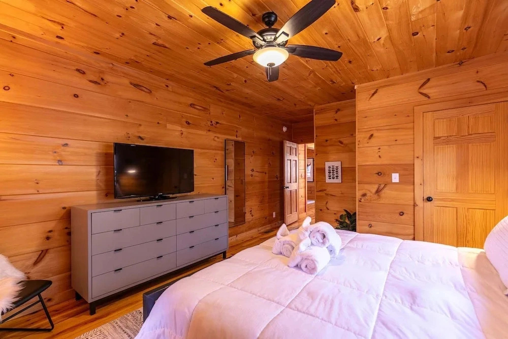 The Mountainbriar Lodge