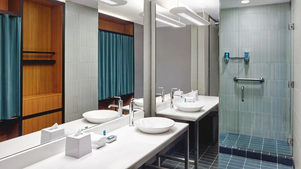 Aloft by Marriott New York LaGuardia Airport