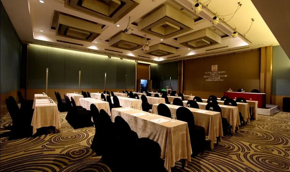 Le Bangkok Hotel
