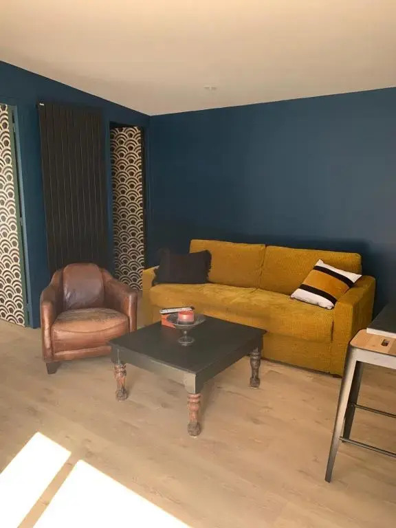 Adorable Guest House Au Calme a 3 Min du Port (Adults Only)