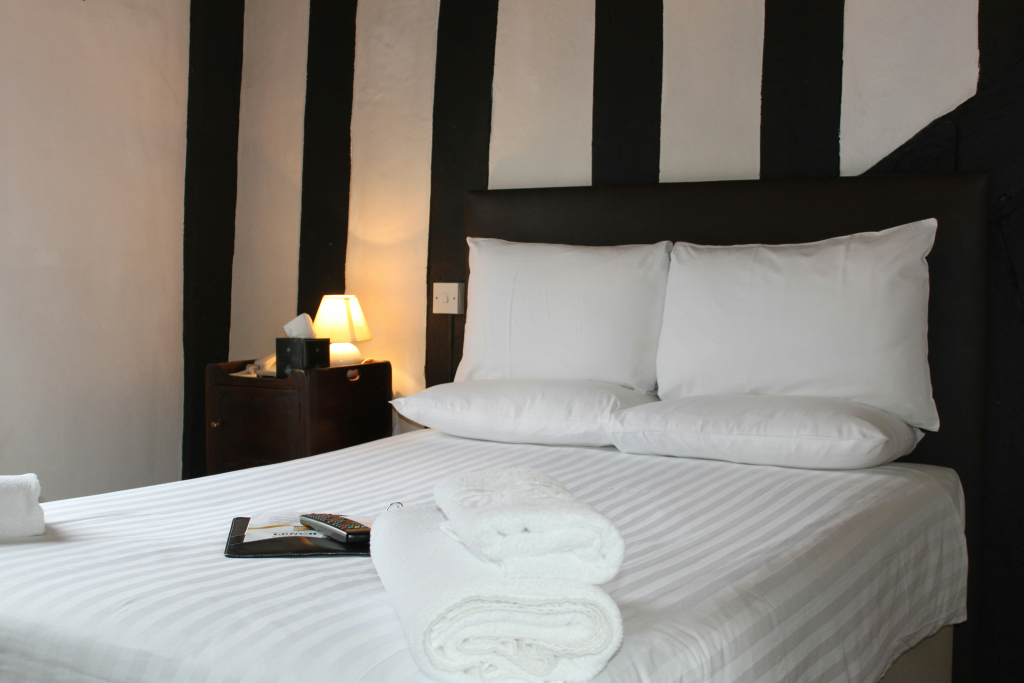 Brook Red Lion Hotel