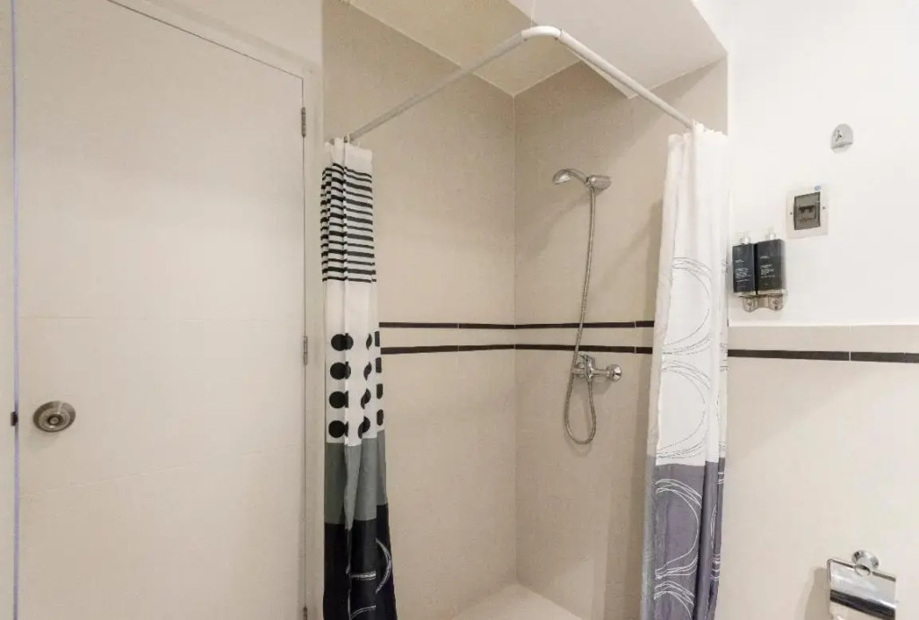 El Triunfo Apartments