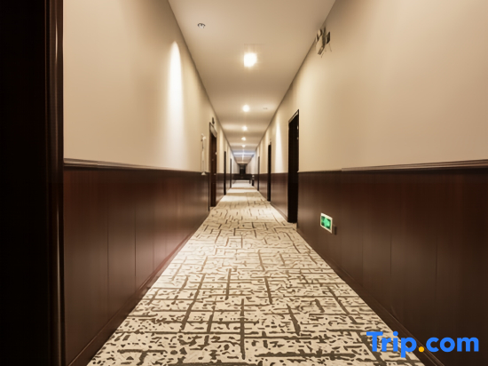 Jinri Business Hotel