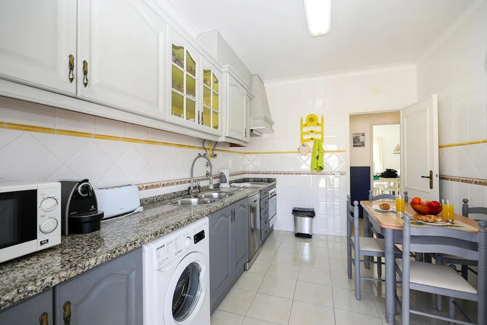 C13 - Ameijeira Holiday Apartment in Lagos