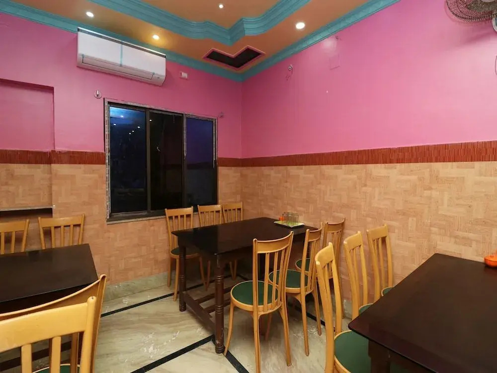 Oyo 27996 Hotel Green Park