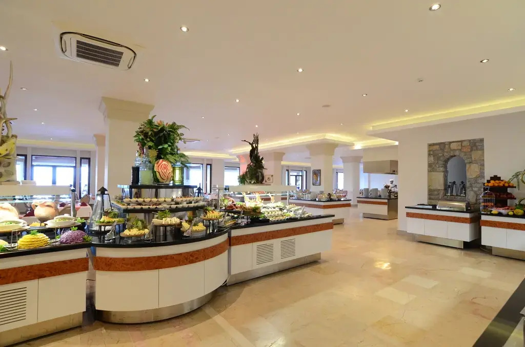 Azka Hotel
