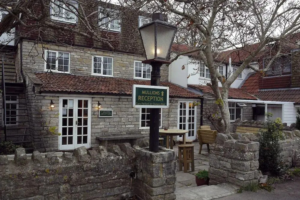 Mullions 51 B&B