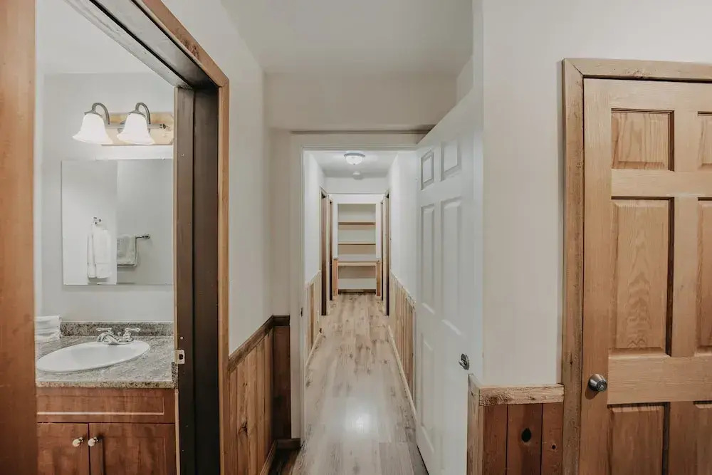 Mt Baker Lodging Cabin 3 is a Very Large Cabin on Acreage