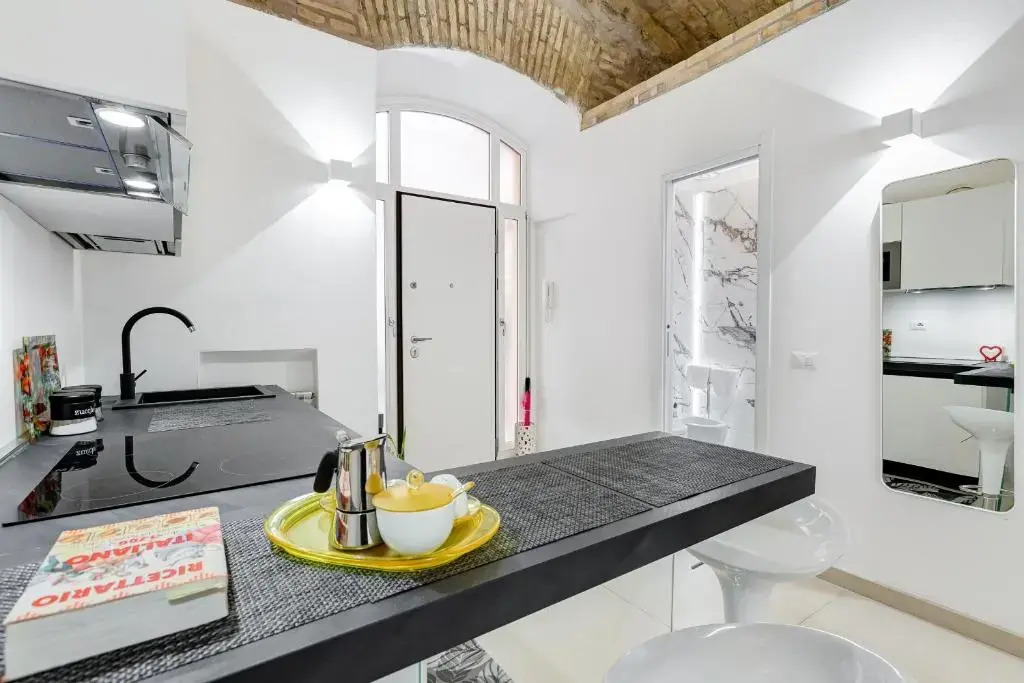 Vatican Scipioni Charming Studio relaxing and patio