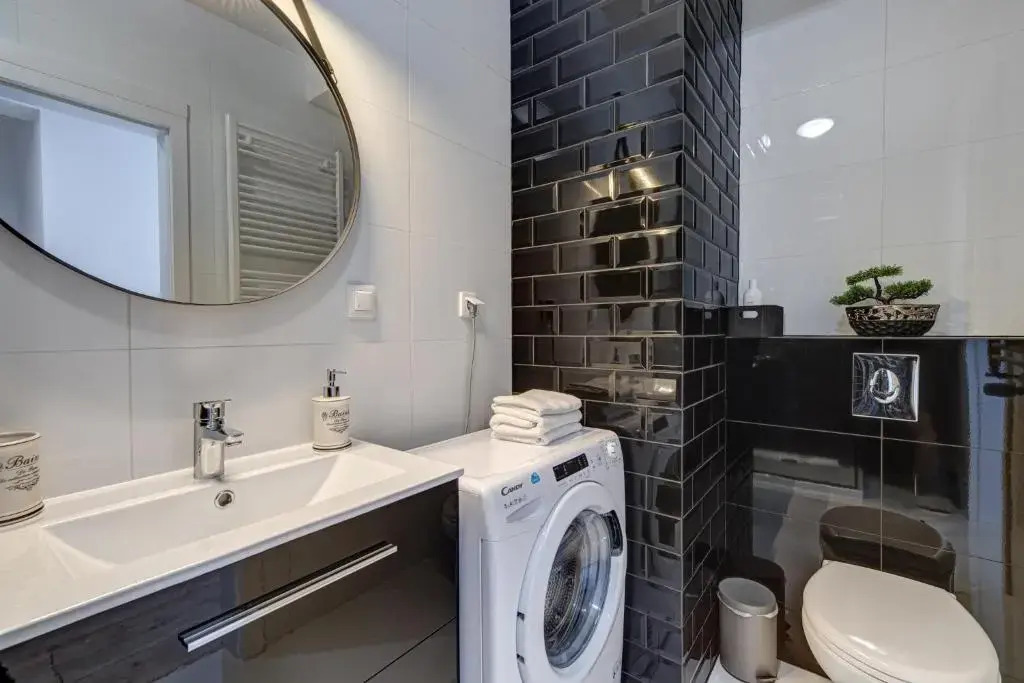 M.H. Black & White Apartment Szczecin