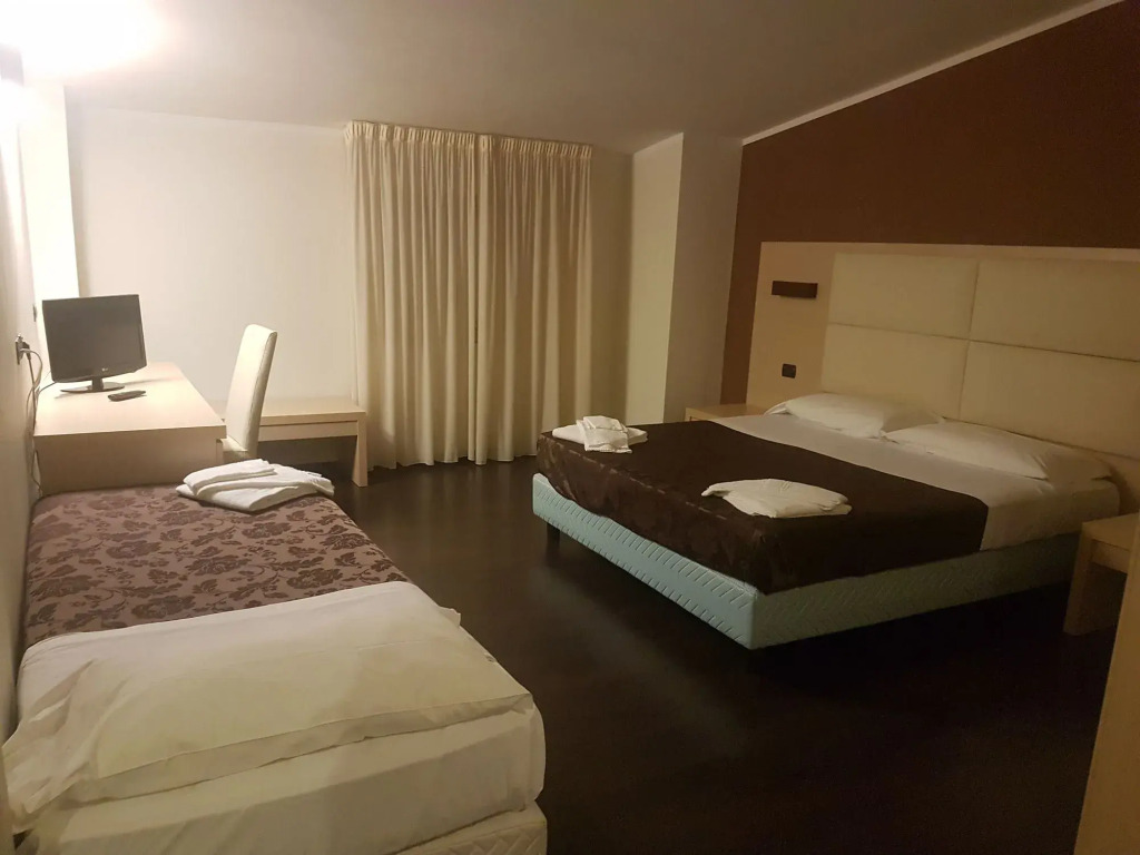 Hotel Sogni DOro Airport
