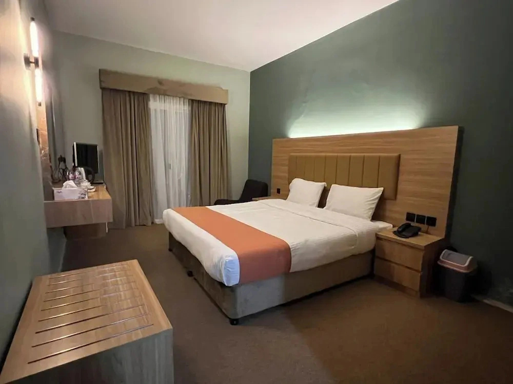 Aygro Hotel