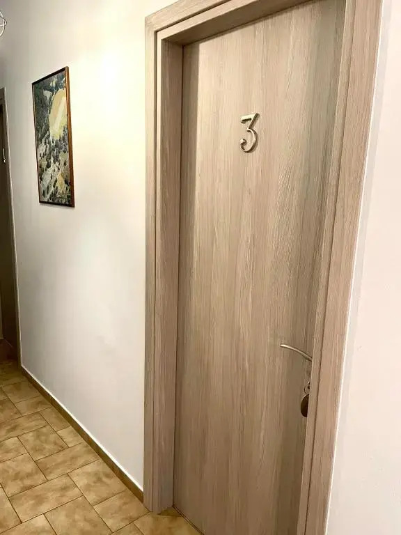 Anesi Rooms To Rent