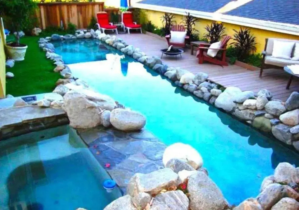 Lg BEACH Home, POOL, Hot Tub, Close to Beaches & Downtown El Segundo Beach